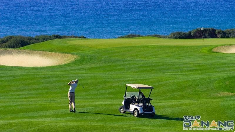 Connection.location_golf_title